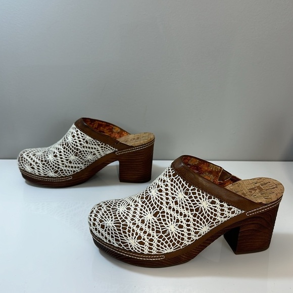 Korks Nora Crochet Clog Size 9 - Picture 3 of 13